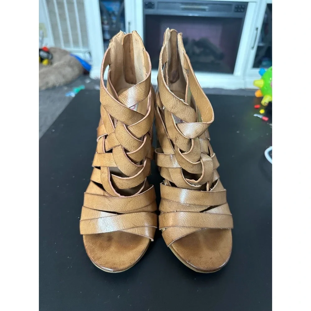 DOLCE by Mojo Moxy dolce by